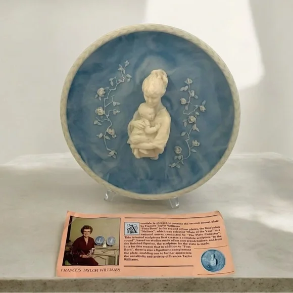 Avondale 1979 Mother Child “First Born” Cameo Plate By Frances Taylor Williams - Picture 6 of 9